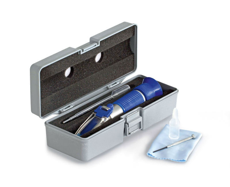 photo d'un réfractomètre analogique orf dans sa boite